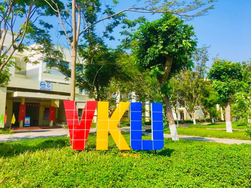 Không gian xanh trong trường